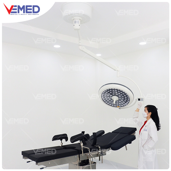 den-mo-treo-tran-led700-1