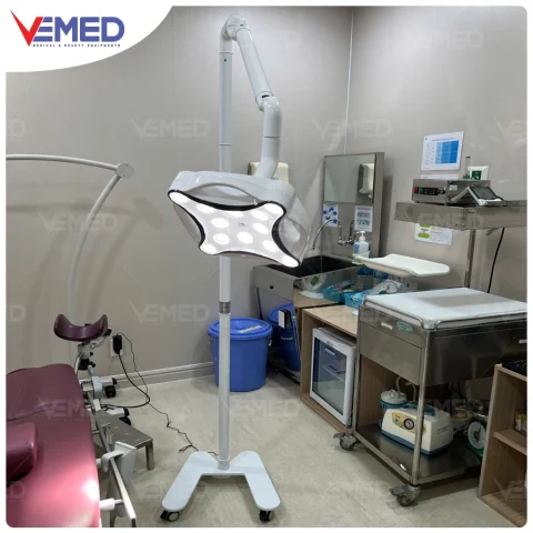 hinh-anh-thuc-te-khi-lap-dat-den-mo-di-dong-led350-tai-benh-vien-san-tp_hcm