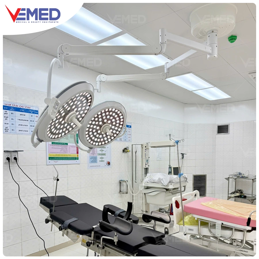 nghiem-thu-den-mo-treo-tran-led700-bong-doi-1